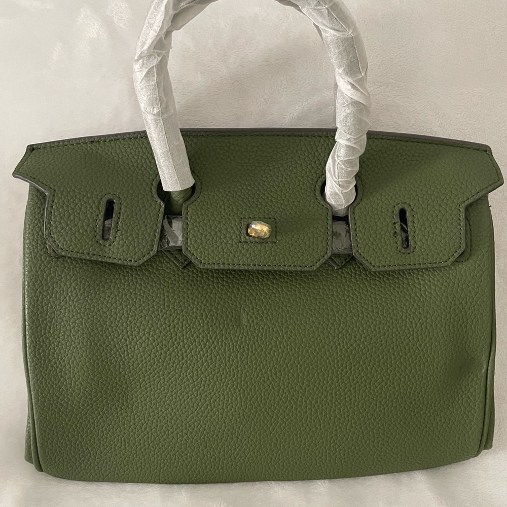 Elegant Green Handbag